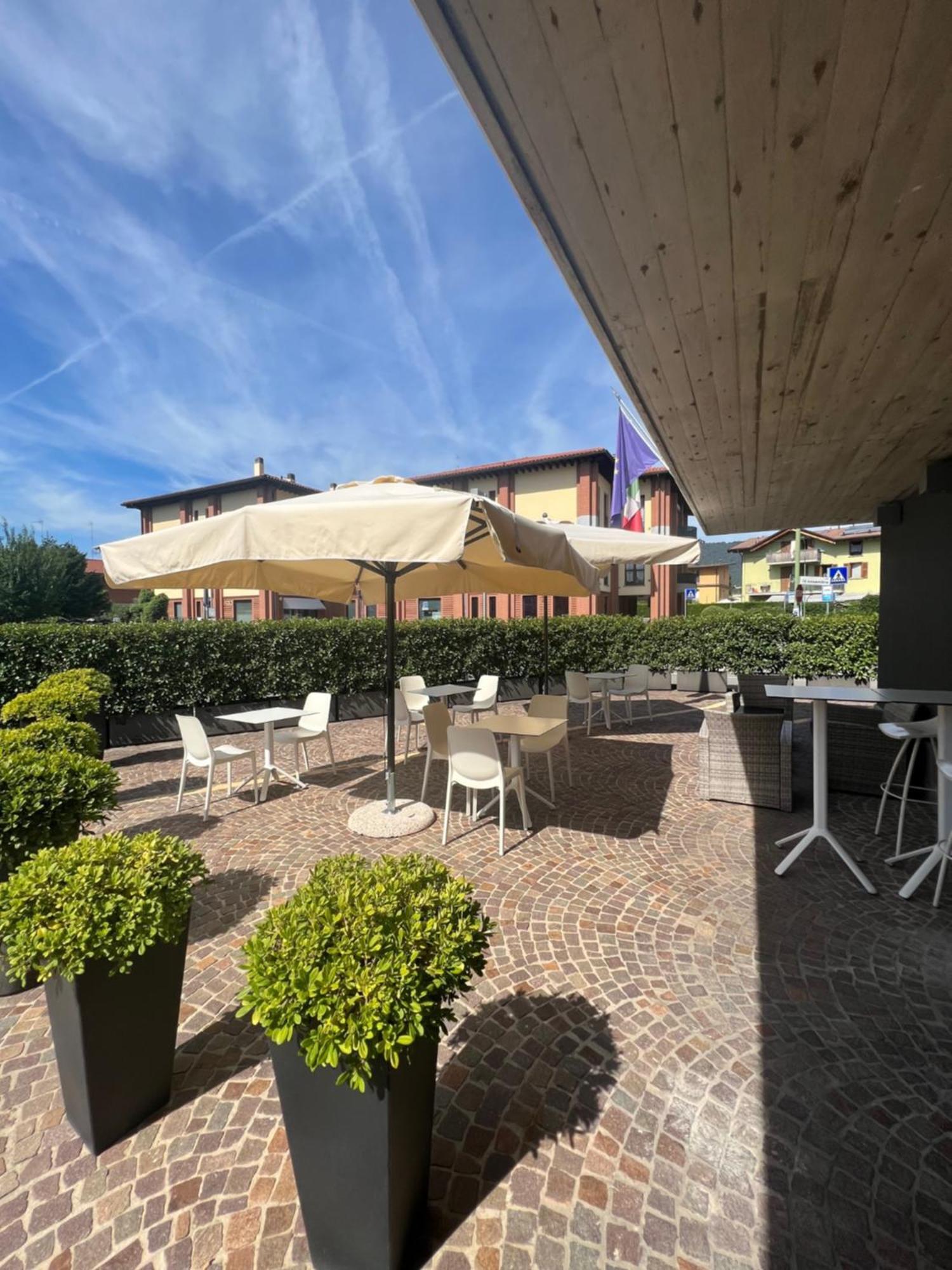 San Valentino Hotel Villa di Serio Екстер'єр фото